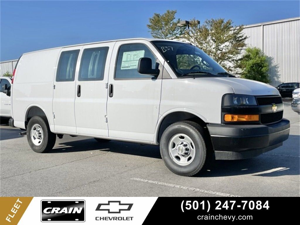 2025 CHEVROLET Express