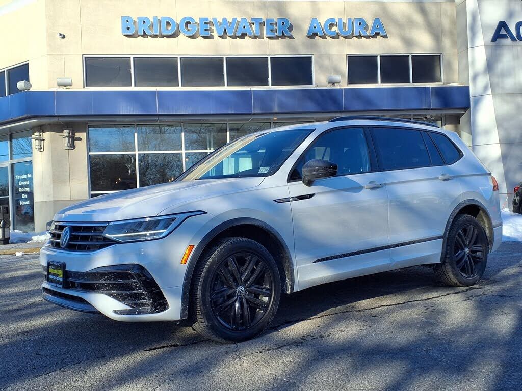 2022 VOLKSWAGEN Tiguan