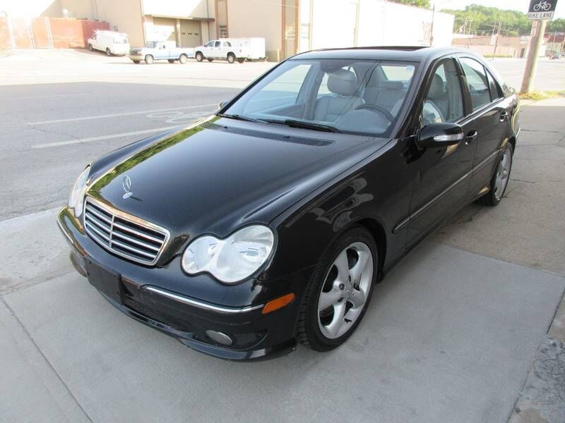 2006 MERCEDES-BENZ C-Class
