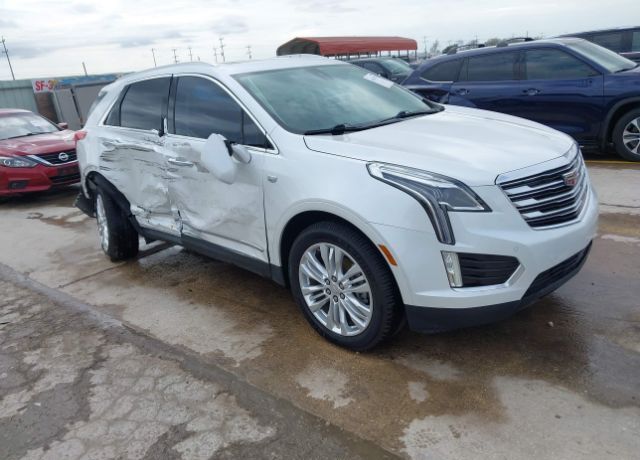 2017 CADILLAC XT5