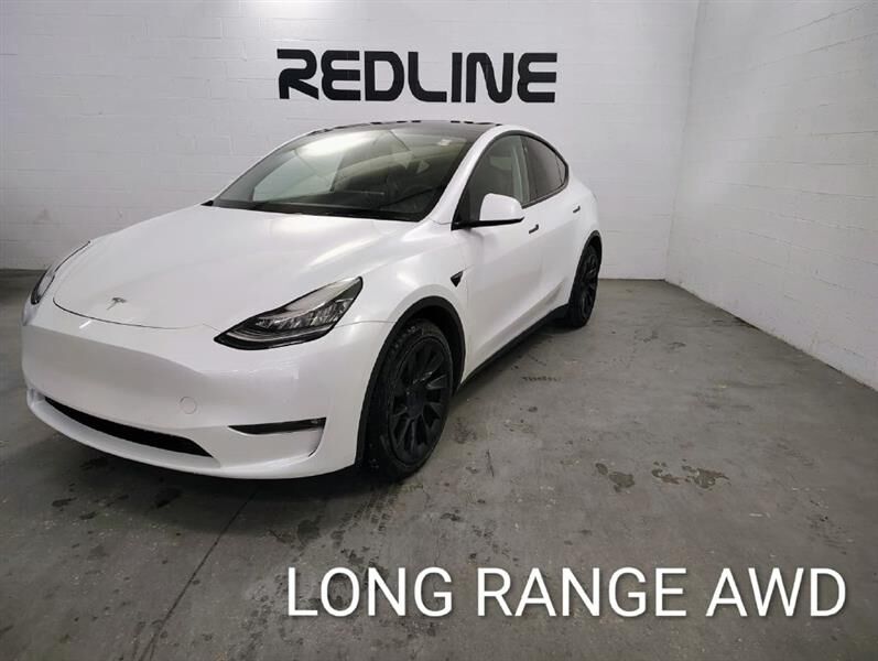 2022 TESLA Model Y