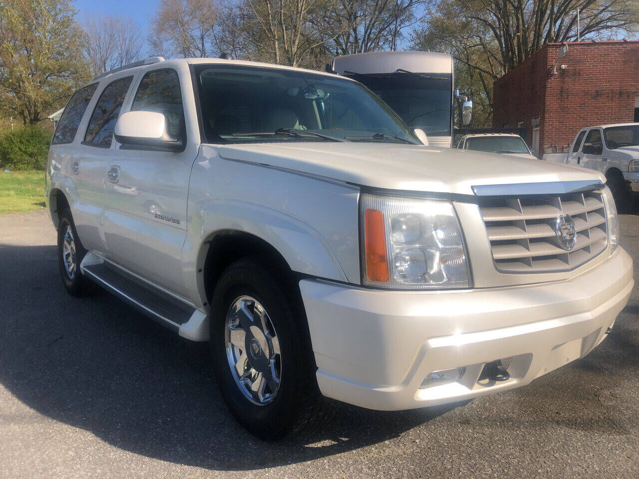 2005 CADILLAC Escalade