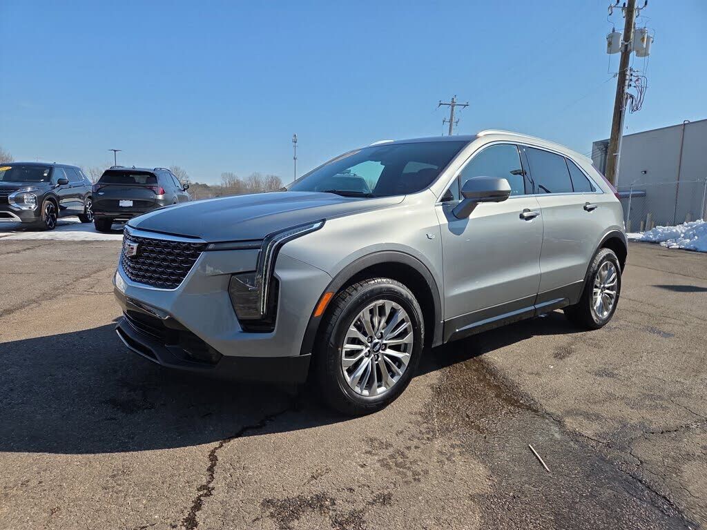 2025 CADILLAC XT4