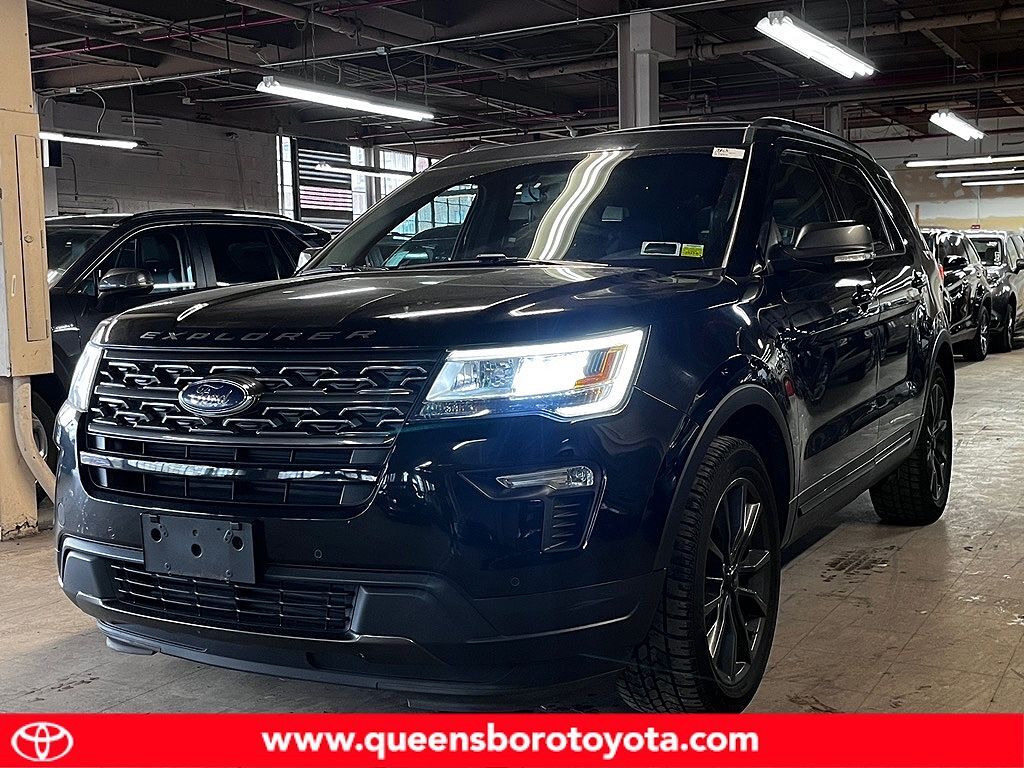 2018 FORD Explorer