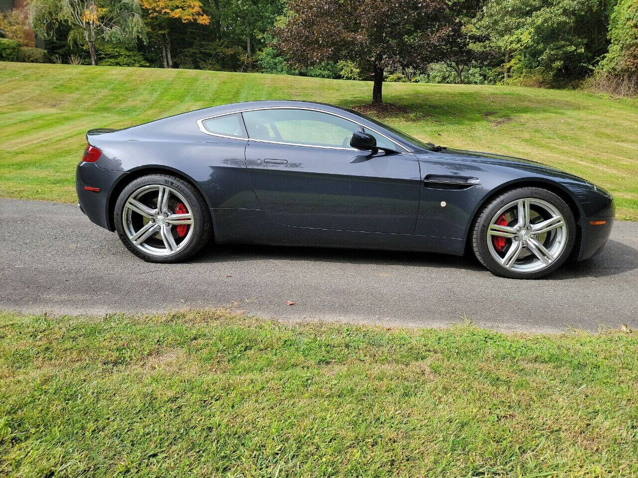 2009 ASTON MARTIN V8 Vantage