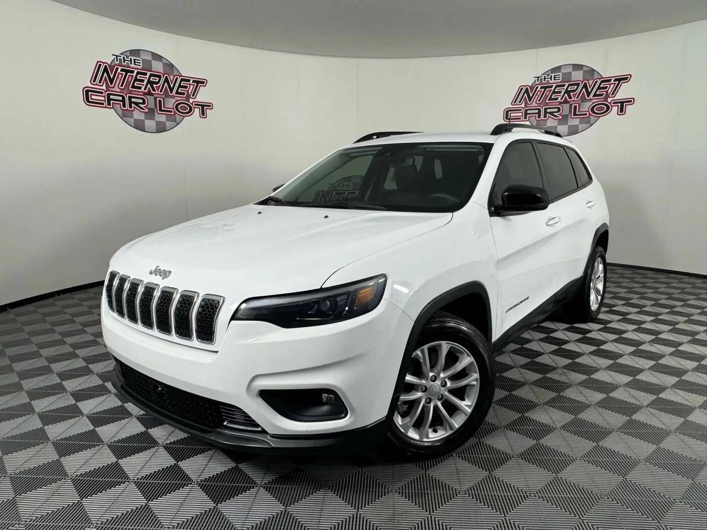 2022 JEEP Cherokee