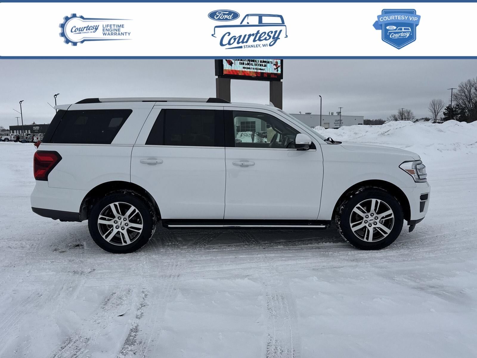 2023 FORD Expedition