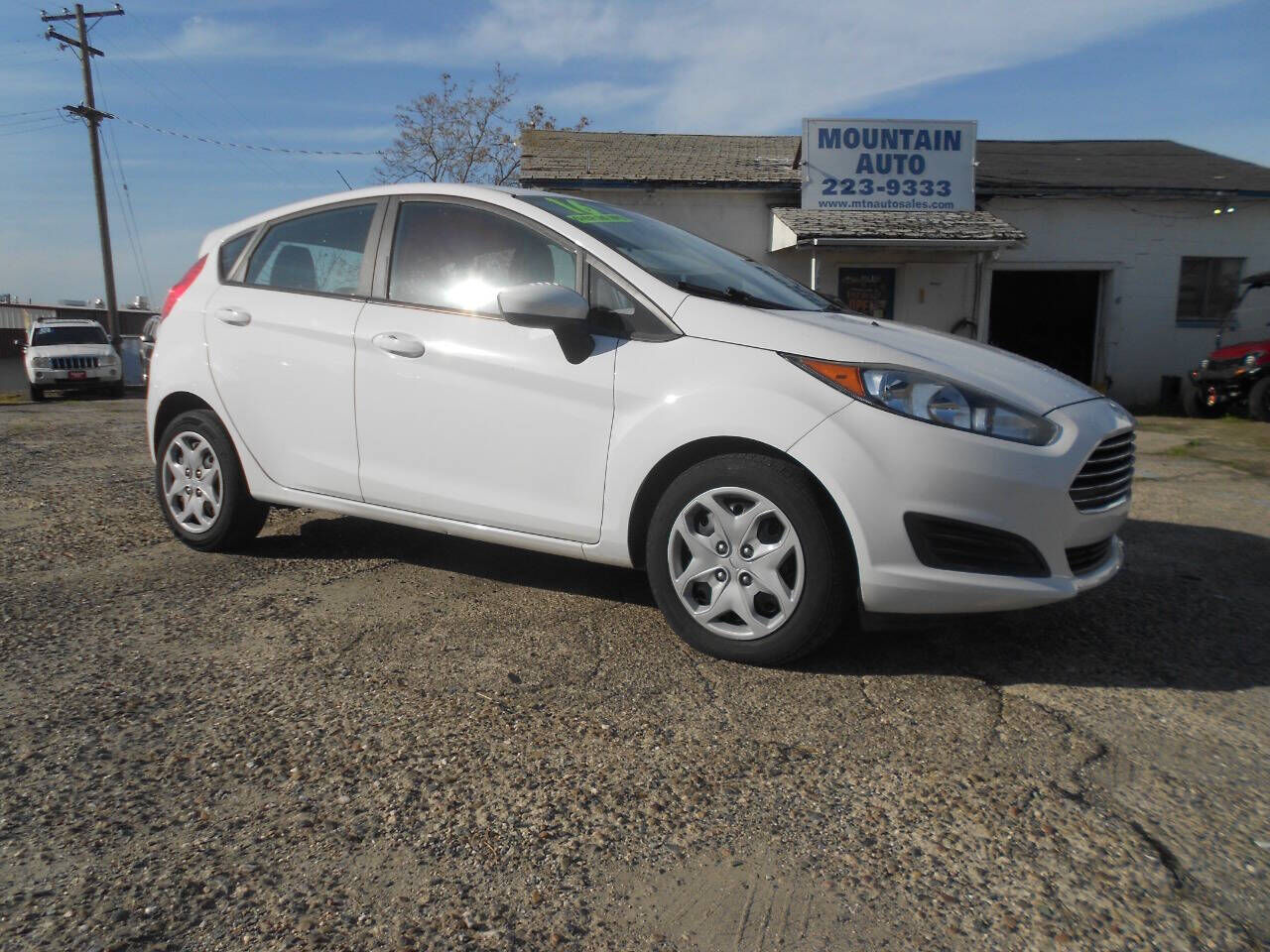 2016 FORD Fiesta