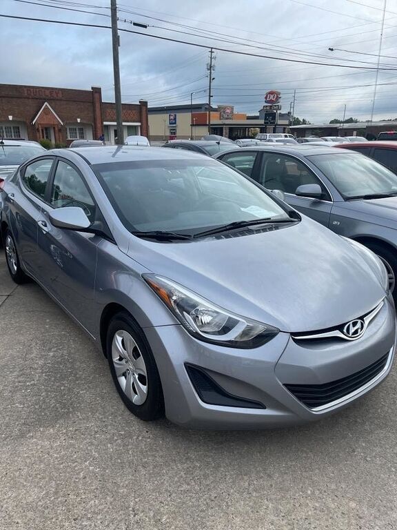 2016 HYUNDAI Elantra