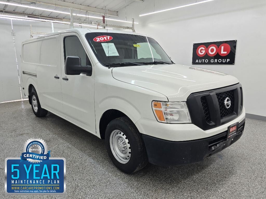2017 NISSAN NV