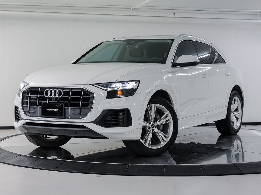 2022 AUDI Q8
