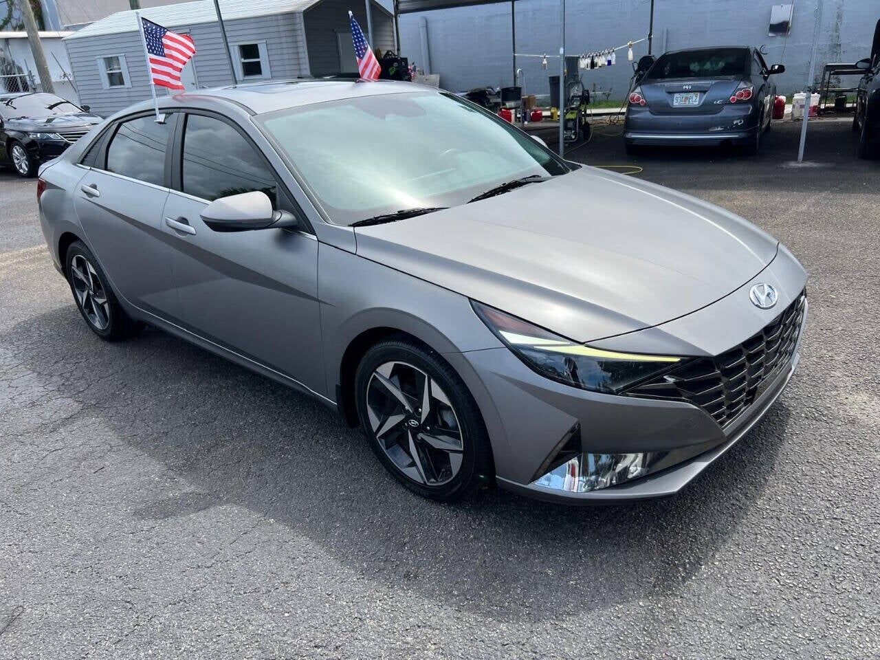 2022 HYUNDAI Elantra