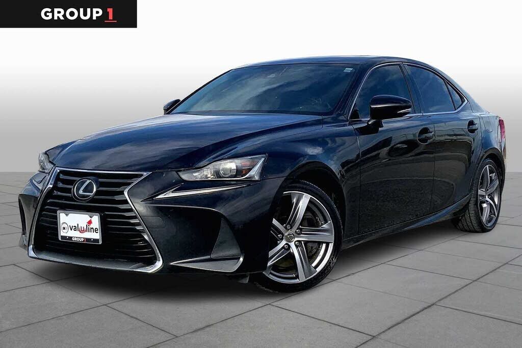2017 LEXUS IS