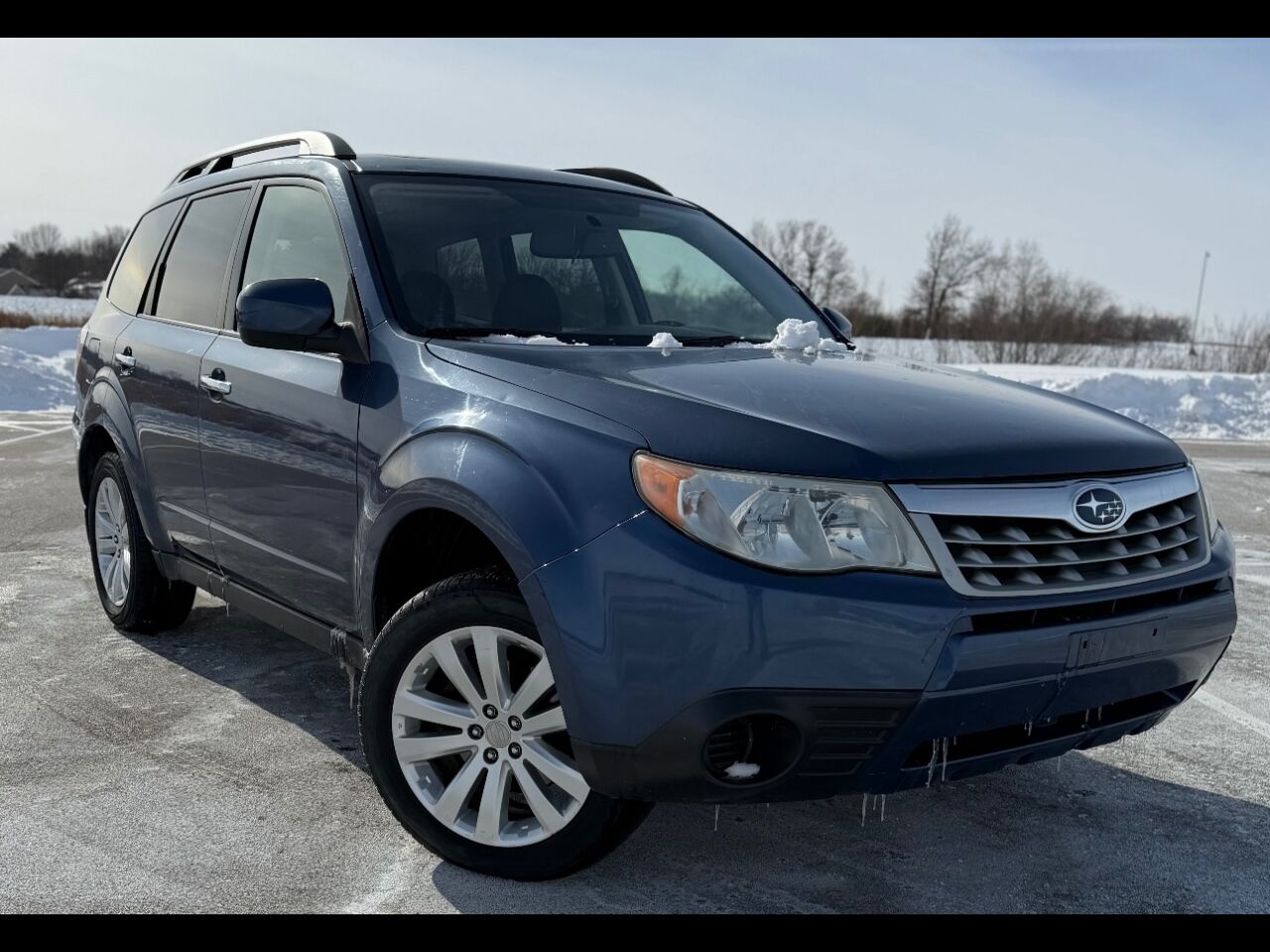 2011 SUBARU Forester