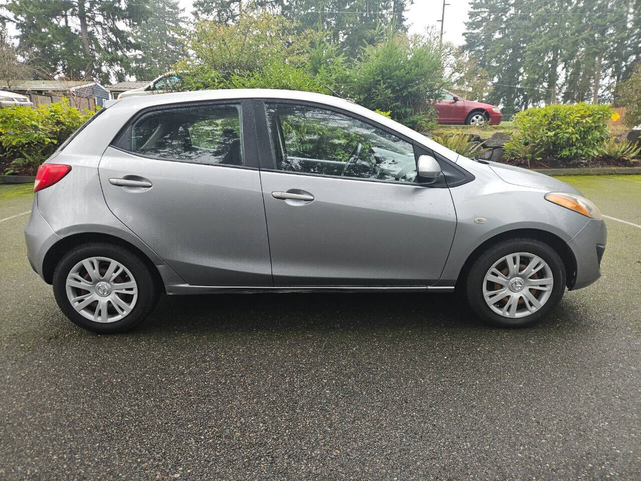 2013 MAZDA Mazda2