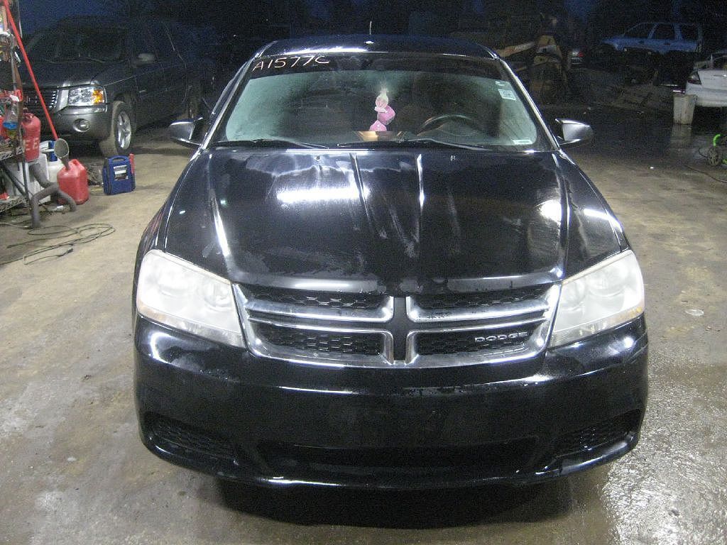 2012 DODGE Avenger
