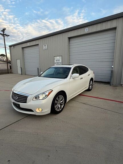 2012 INFINITI M37