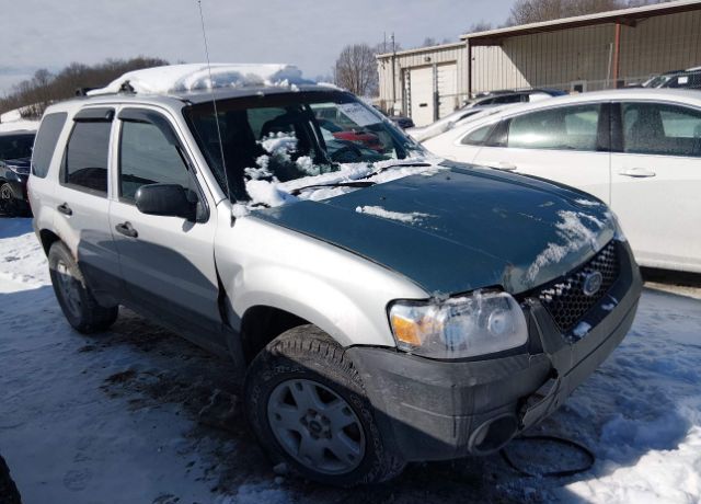 2005 FORD Escape