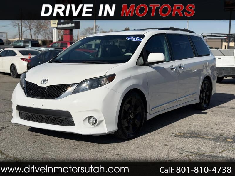 2014 TOYOTA Sienna