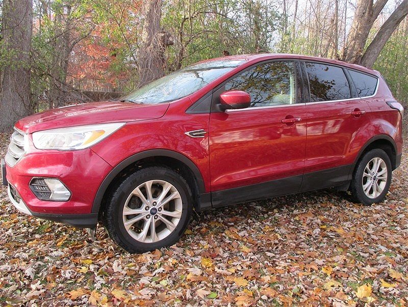 2017 FORD Escape