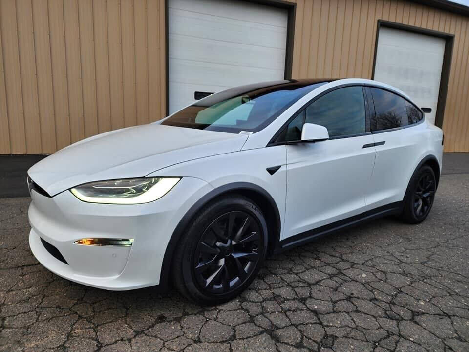 2022 TESLA Model X