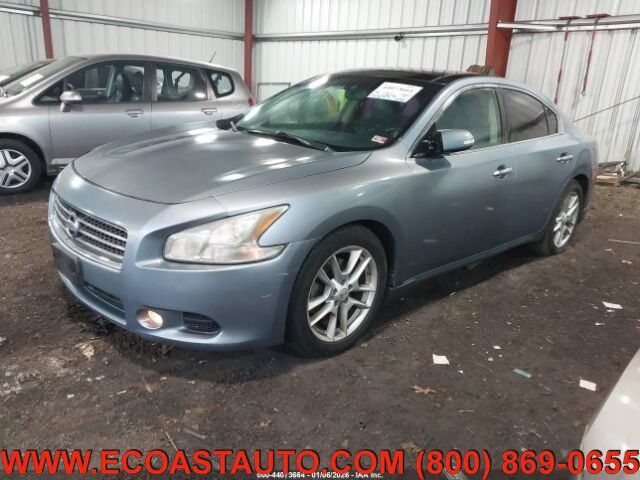 2010 NISSAN Maxima