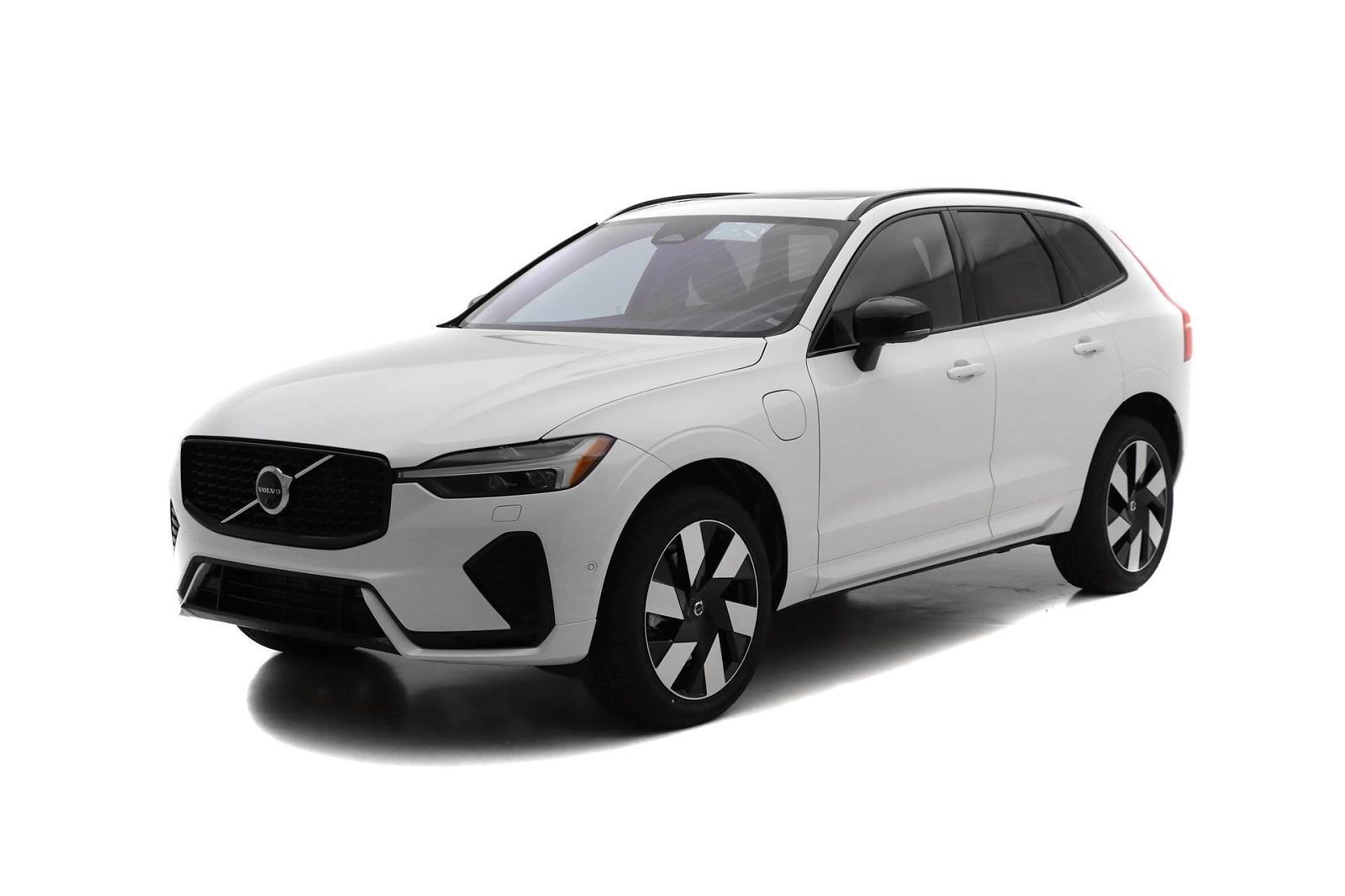 2024 VOLVO XC60