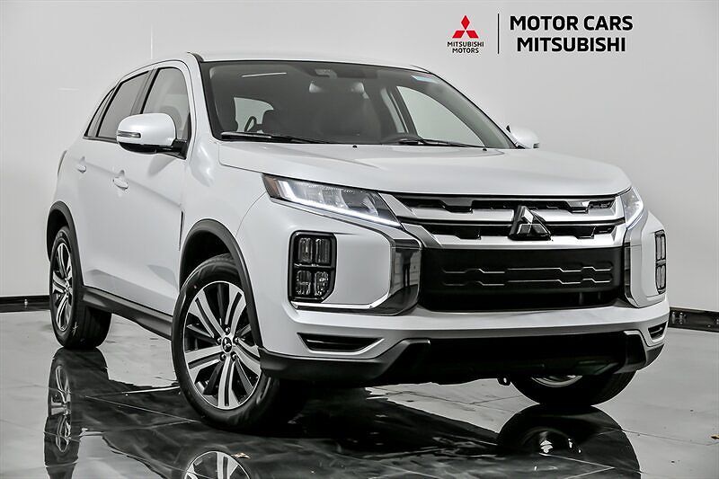 2025 MITSUBISHI Outlander Sport