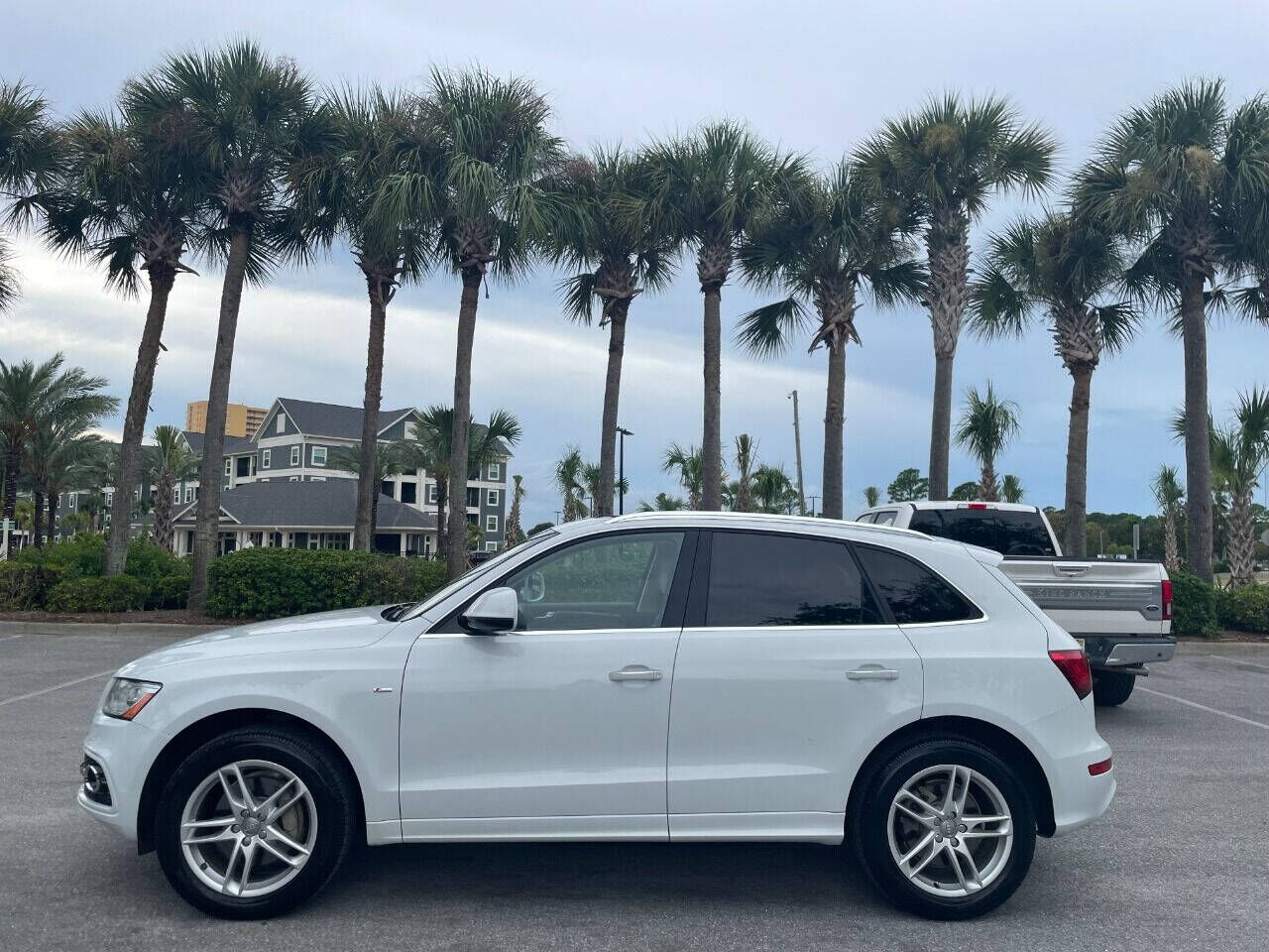 2016 AUDI Q5