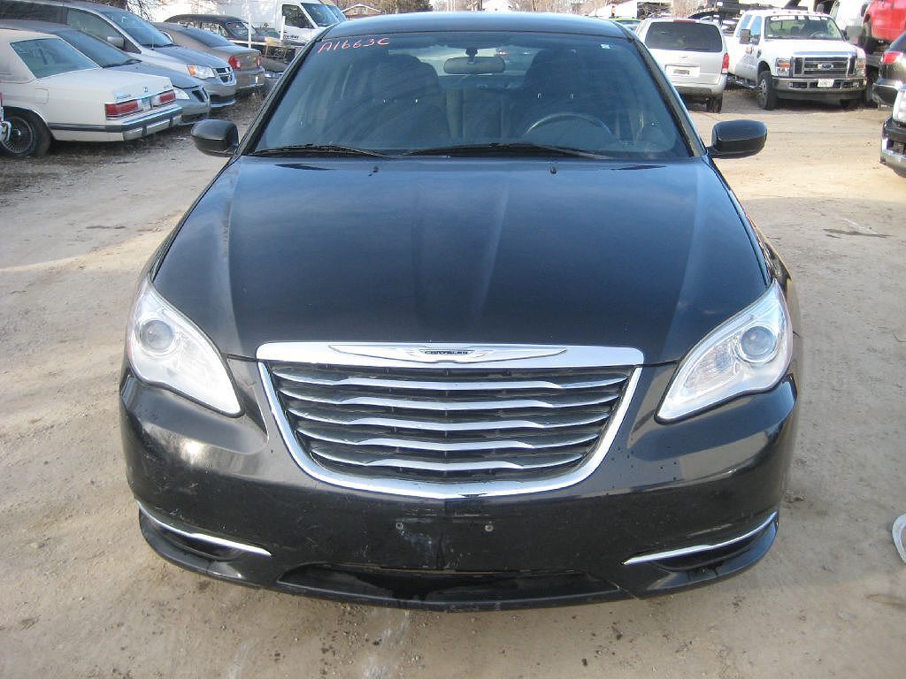 2012 CHRYSLER 200