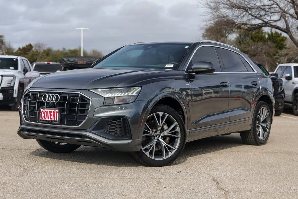 2021 AUDI Q8