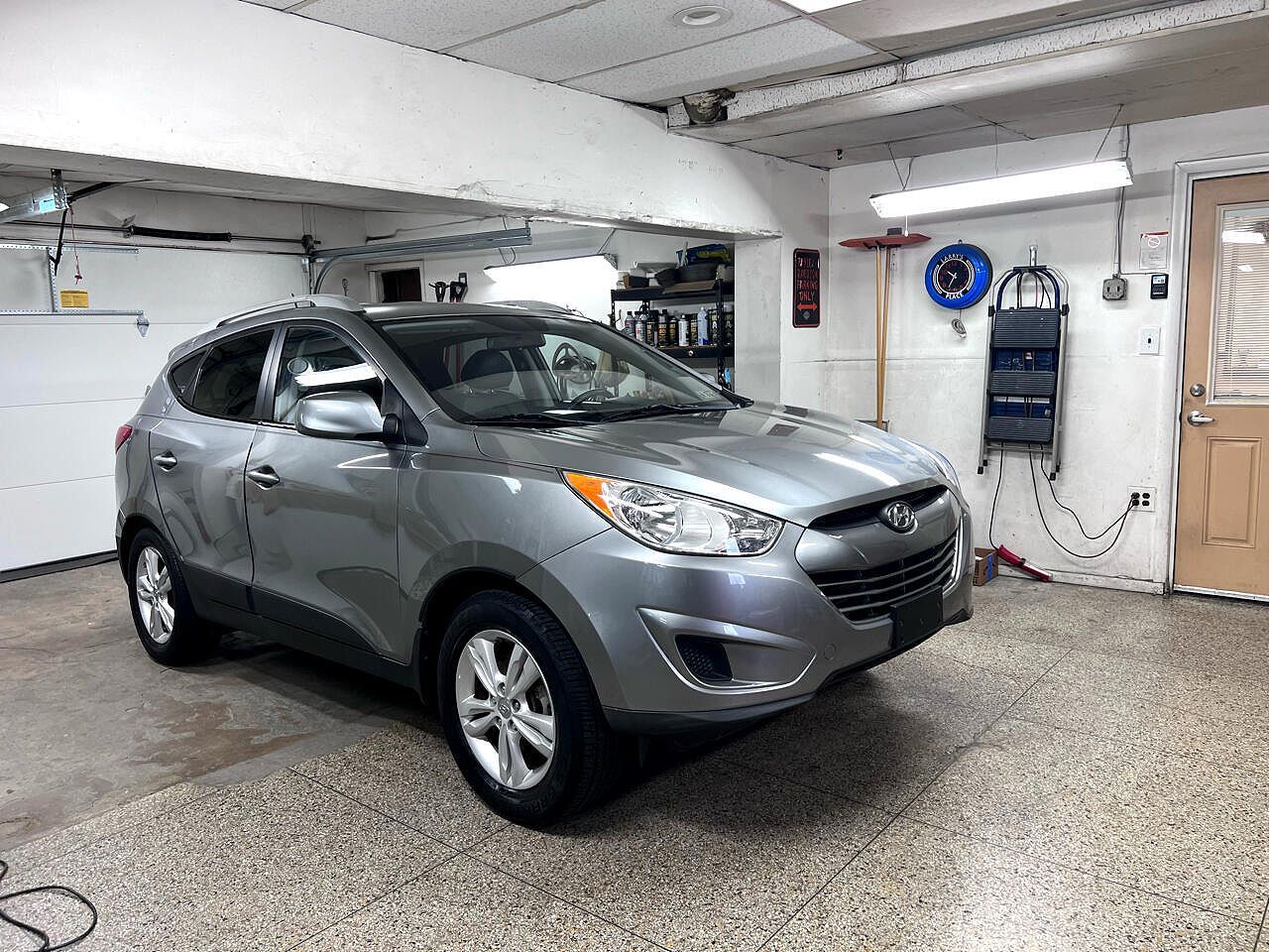 2010 HYUNDAI Tucson