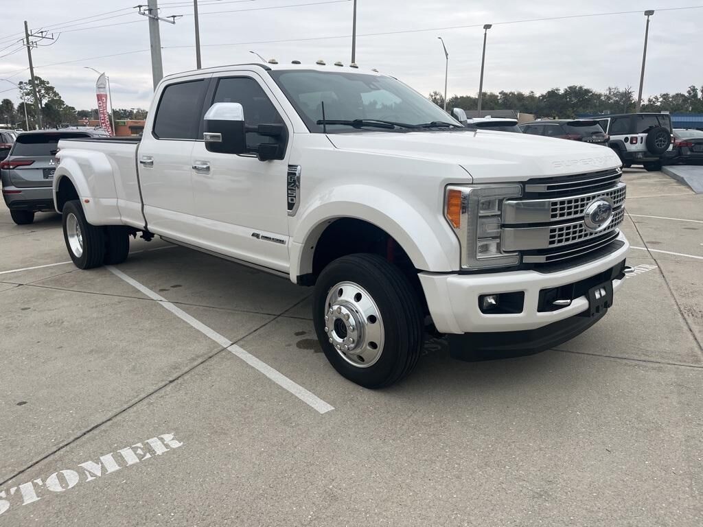 2017 FORD F-450