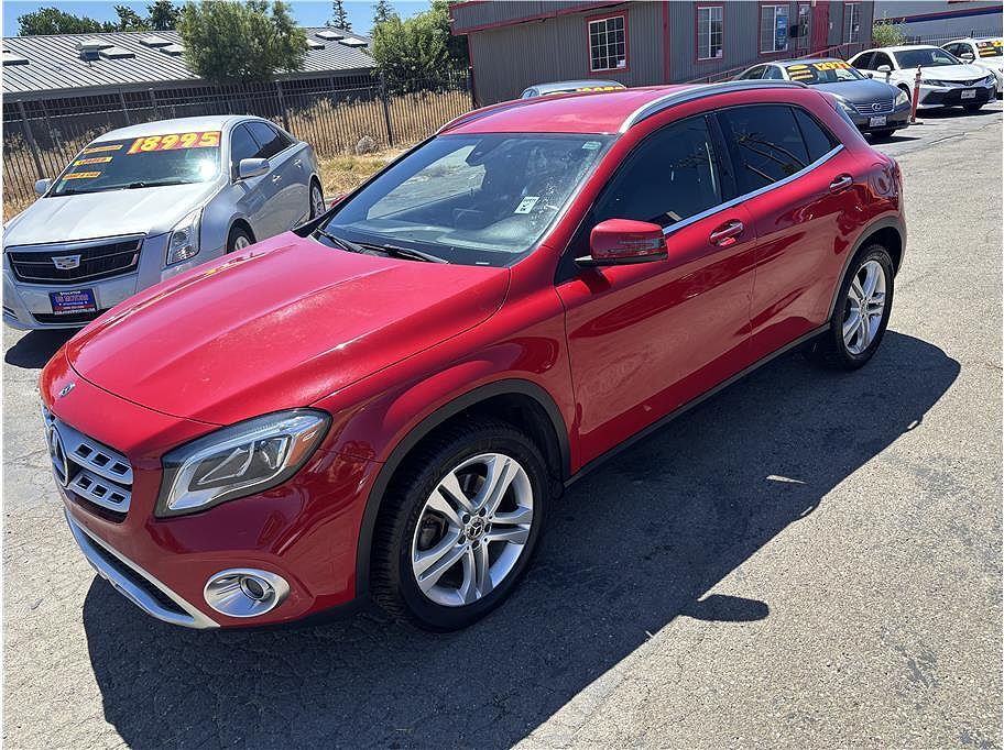 2020 MERCEDES-BENZ GLA-Class