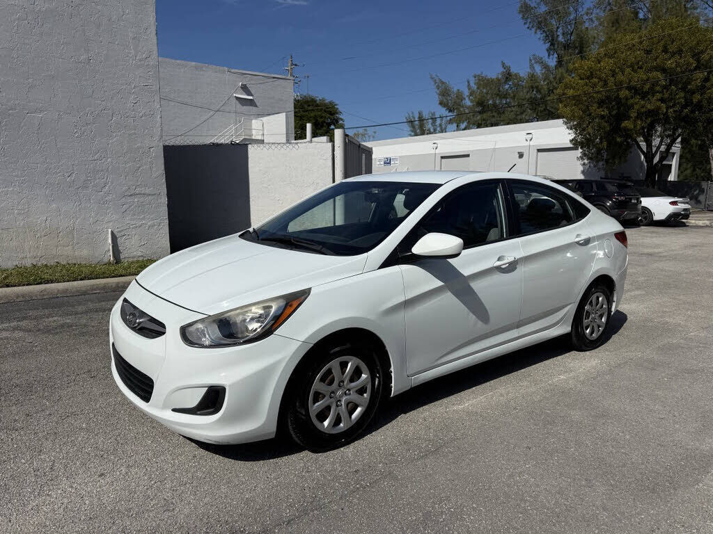 2014 HYUNDAI Accent