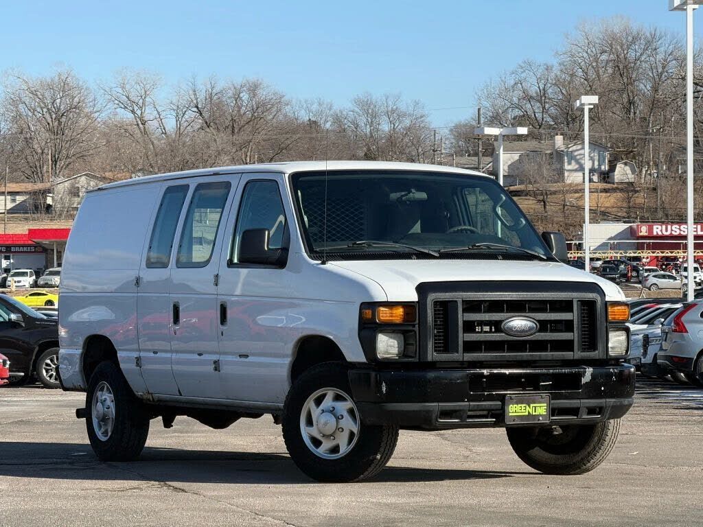 2011 FORD E-350