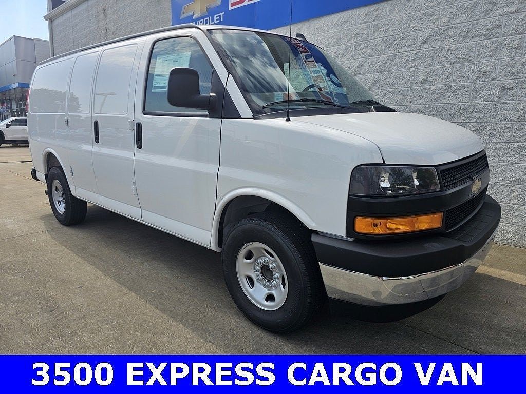 2025 CHEVROLET Express
