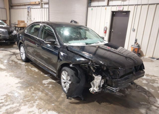 2013 VOLKSWAGEN Passat