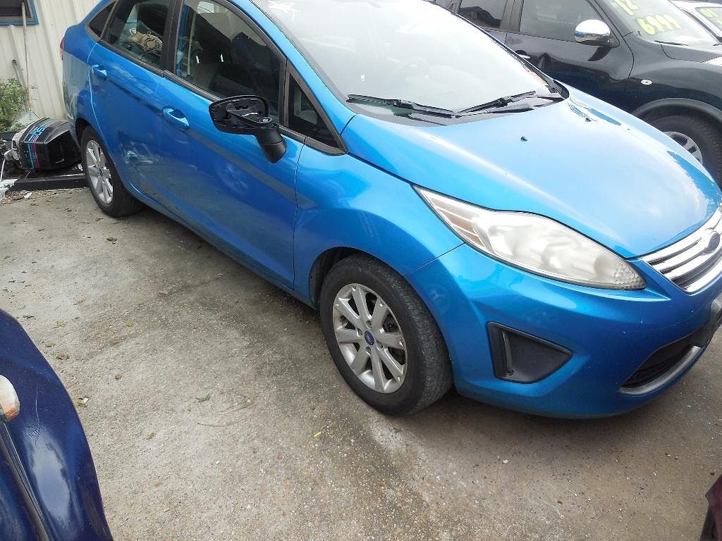 2012 FORD Fiesta