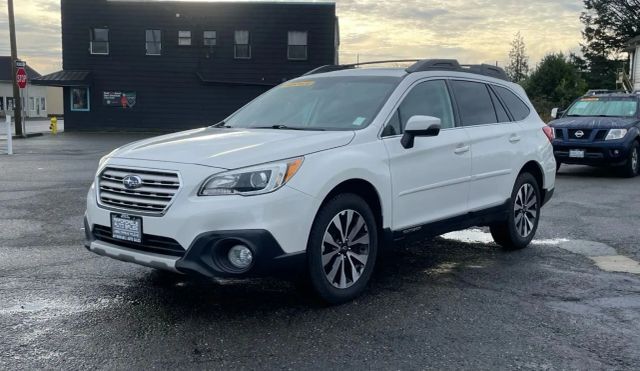 2015 SUBARU Outback