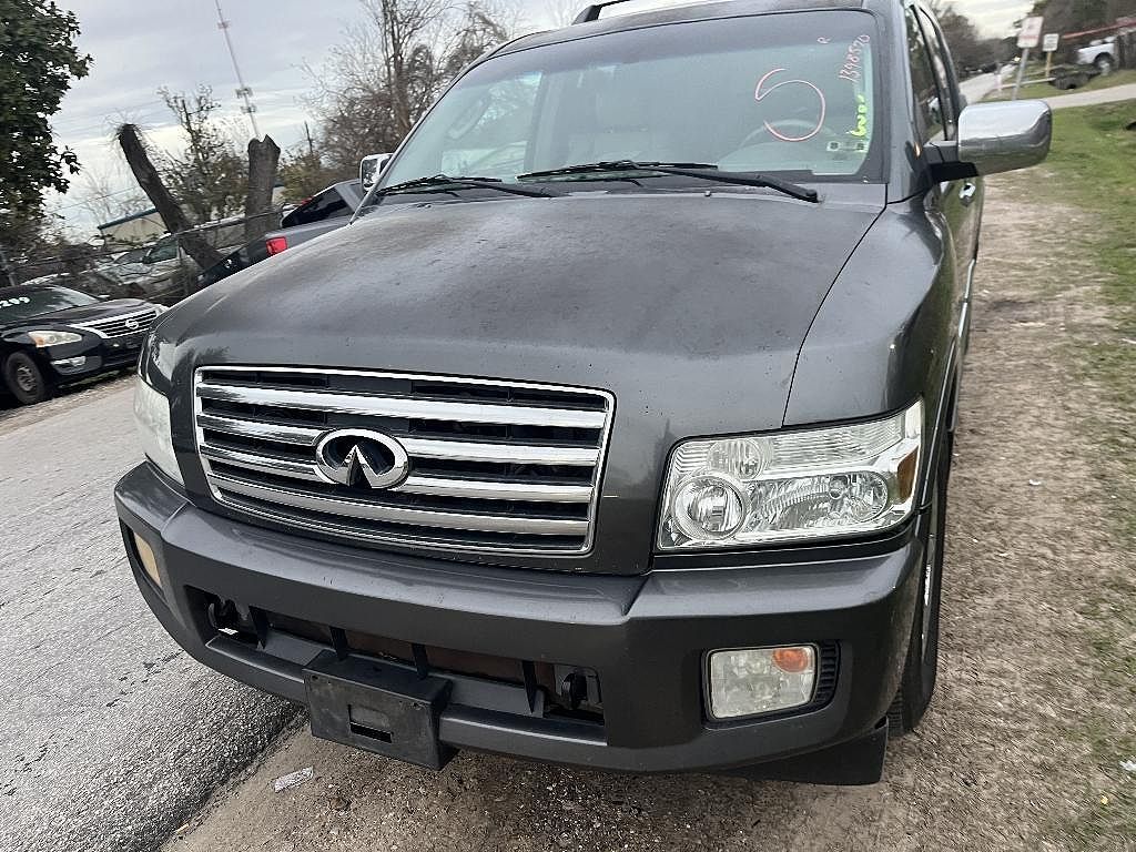 Infiniti QX56