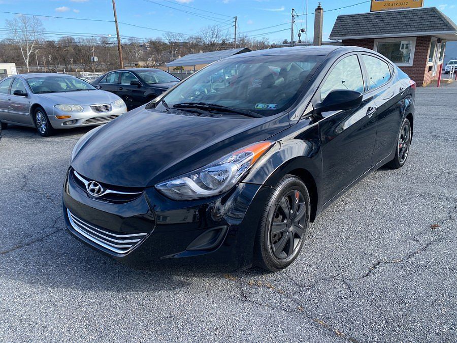 2013 HYUNDAI Elantra