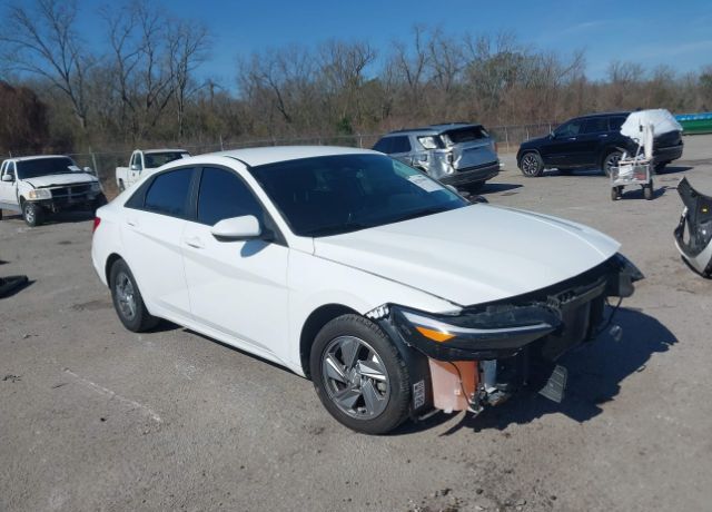 2024 HYUNDAI Elantra