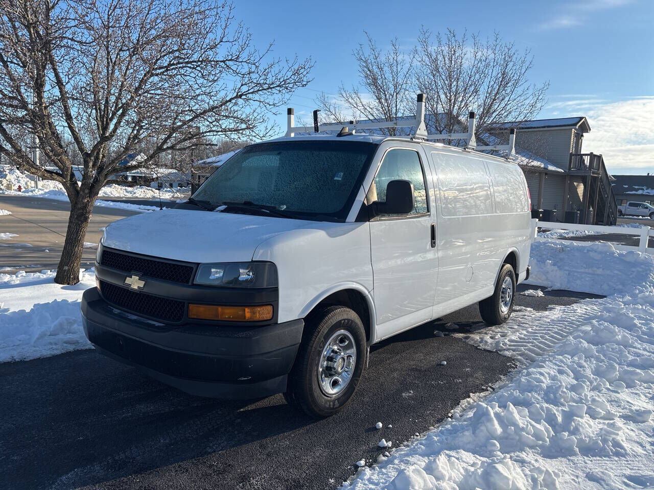 2020 CHEVROLET Express