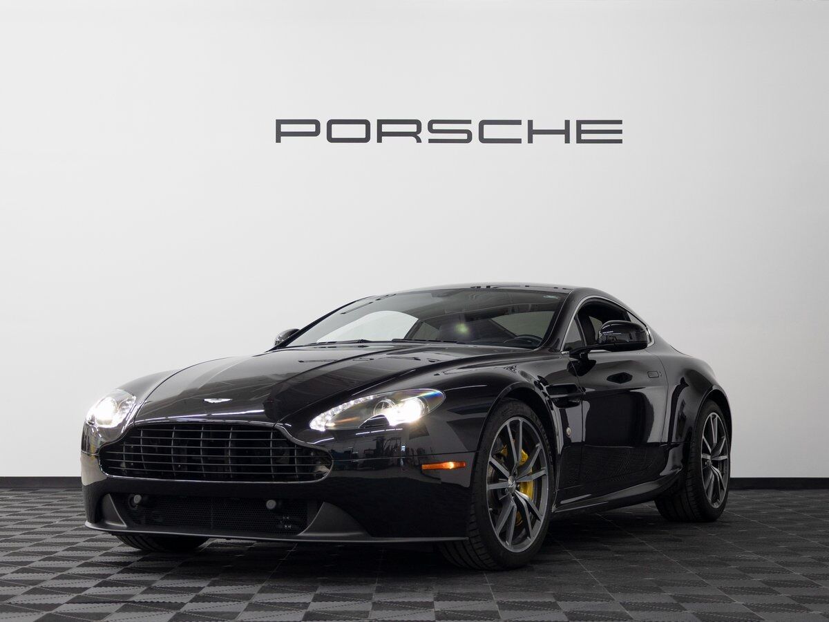 Aston Martin V8 Vantage