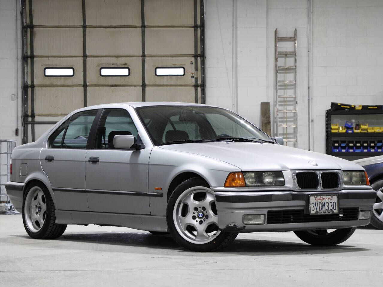 BMW 328i
