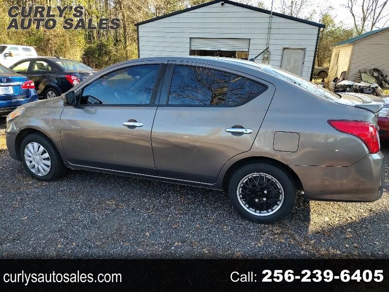 2017 NISSAN Versa