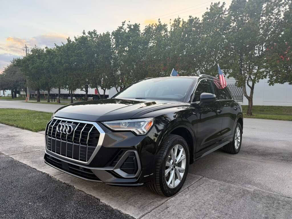 2023 AUDI Q3