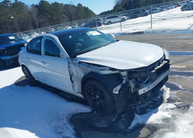 2022 ALFA ROMEO Giulia