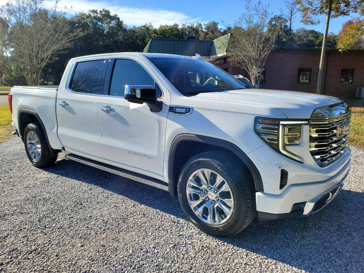 2023 GMC Sierra